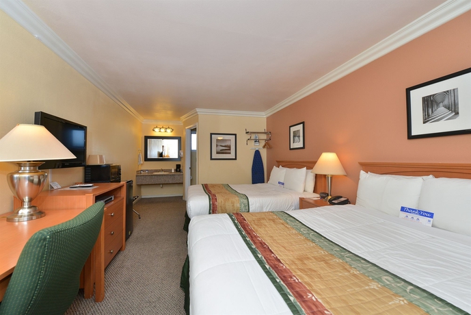 Imagen de la habitación del Hotel Inn By The Sfo. Foto 15