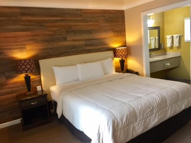 Imagen general del Hotel Inn By the Bay Monterey. Foto 2