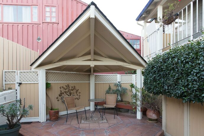 Imagen general del Hotel Inn By the Bay Monterey. Foto 8