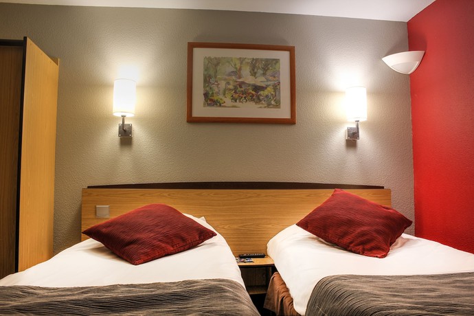 Imagen de la habitación del Hotel Inn Design Bourges Resto Novo. Foto 11