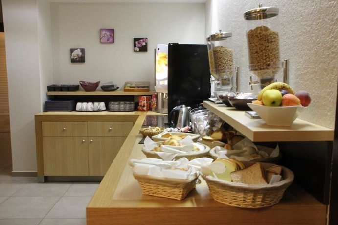 Imagen del bar/restaurante del Hotel Inn Design Chambery - La Ravoire. Foto 4