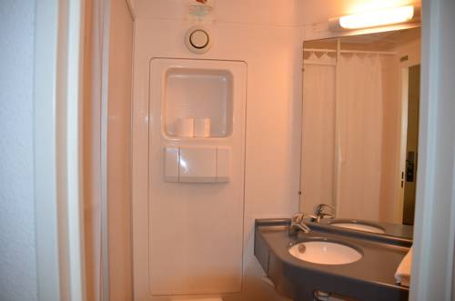 Imagen de la habitación del Hotel Inn Design Dijon Sud. Foto 5