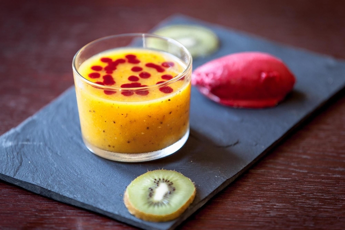 Imagen del bar/restaurante del Hotel Inn Design M&acirc;con Sanc&eacute;. Foto 4