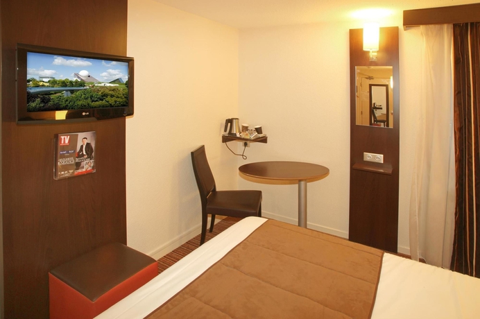 Imagen de la habitación del Hotel Inn Design Poitiers. Foto 11