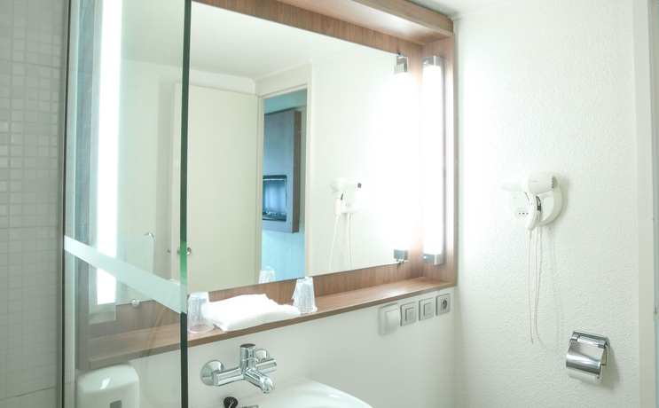 Imagen de la habitación del Hotel Inn Design Resto Novo Sainte Luce Sur Loire. Foto 6