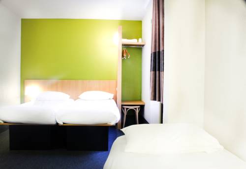 Imagen de la habitación del Hotel Inn Design Vierzon. Foto 5