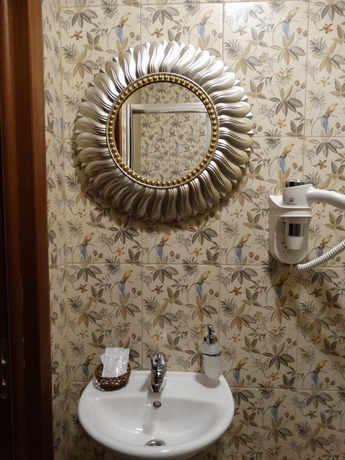 Imagen de la habitación del Hotel Inn Eliton. Foto 3