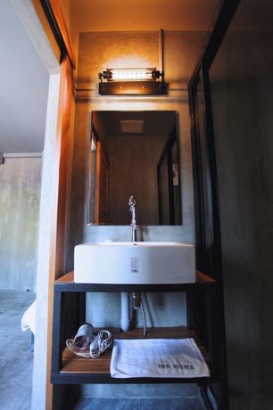 Imagen de los interiores del Hotel Inn Home, Bangkok. Foto 13