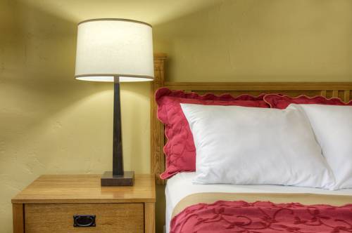 Imagen de la habitación del Hotel Inn Marin and Suites, Ascend Collection. Foto 10