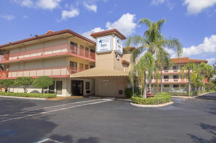 Imagen general del Hotel Inn Of America - Palm Beach Gardens. Foto 1