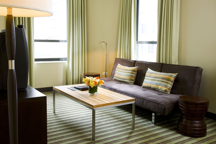 Imagen de los interiores del Hotel Inn Of Chicago. Foto 12