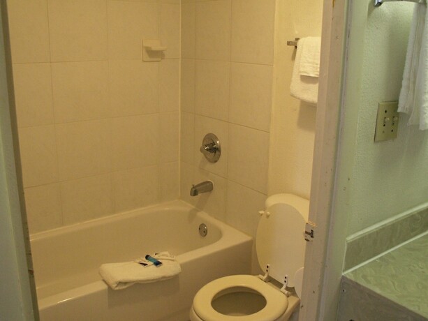 Imagen general del Hotel Inn Of Knoxville. Foto 6