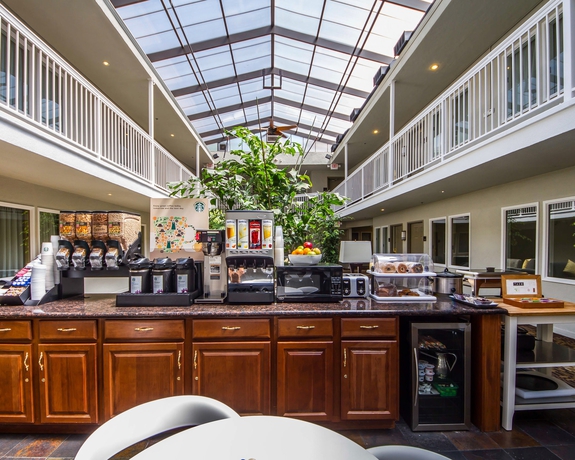 Imagen del bar/restaurante del Hotel Inn Off Capitol Park, Ascend Collection. Foto 5