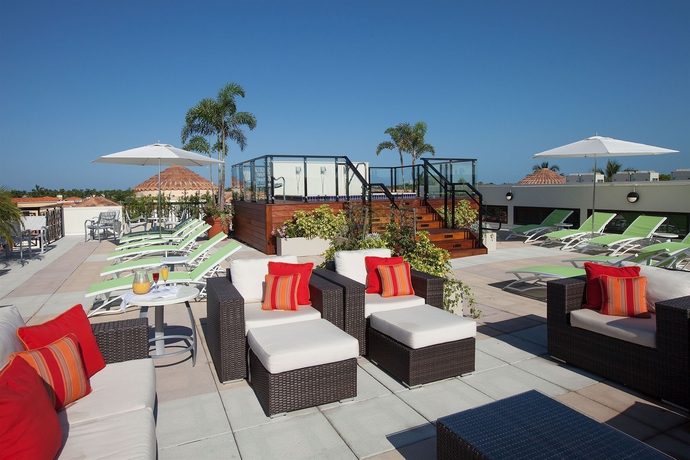 Imagen general del Hotel Inn On Fifth. Foto 2