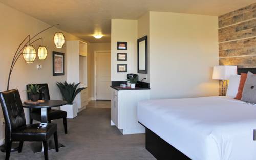 Imagen de la habitación del Hotel Inn On The Cliff. Foto 6