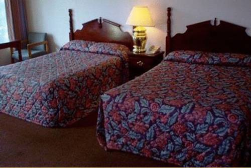 Imagen de la habitación del Hotel Inn On The Green. Foto 3