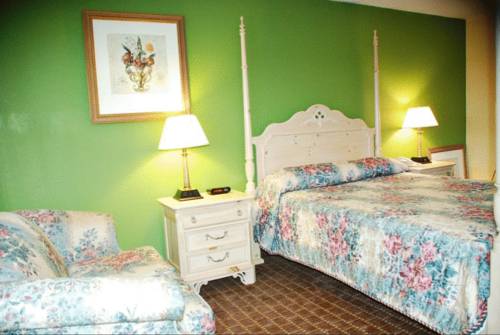 Imagen de la habitación del Hotel Inn On The Green. Foto 6