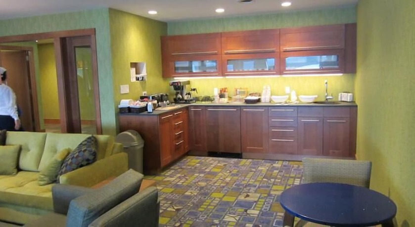 Imagen del bar/restaurante del Hotel Inn On The Harbour, Prince Rupert. Foto 7