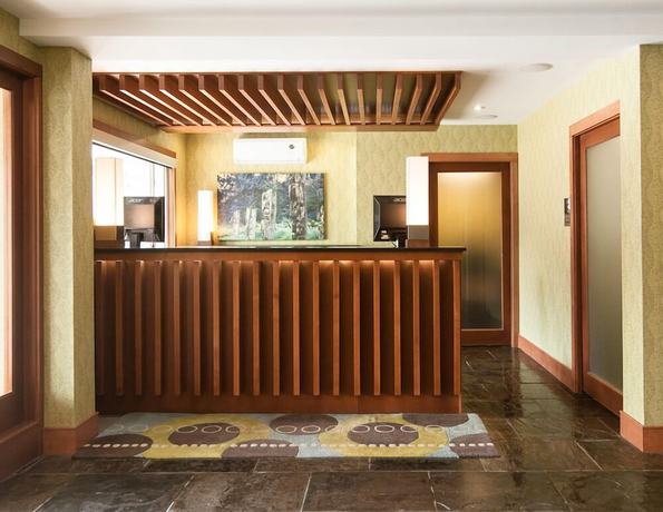 Imagen de los interiores del Hotel Inn On The Harbour, Prince Rupert. Foto 19