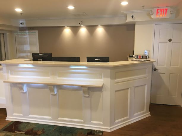 Imagen de los interiores del Hotel Inn On The Hudson. Foto 20
