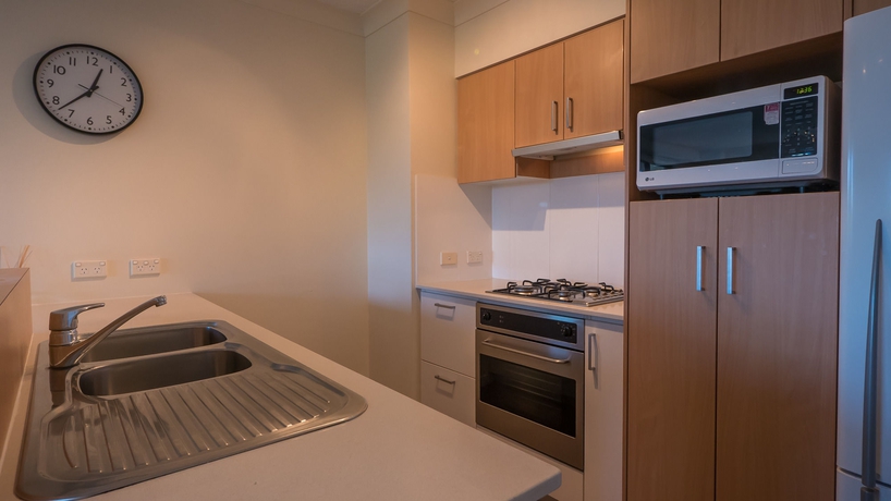 Imagen de la habitación del Hotel Inn On The Park Apartments. Foto 9