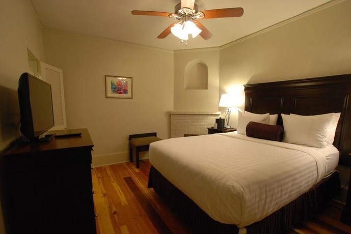 Imagen de la habitación del Hotel Inn On Ursulines. Foto 5