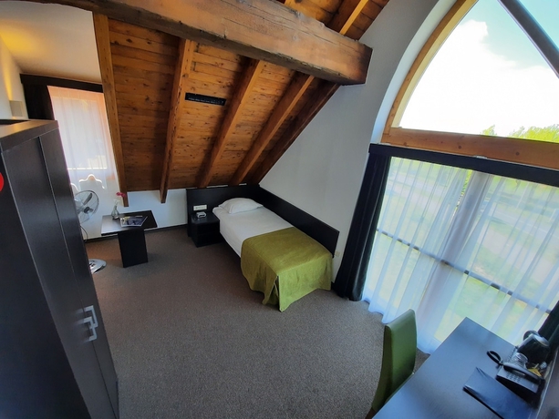 Imagen de la habitación del Hotel Inn Salland. Foto 6