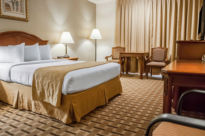 Imagen de la habitación del Hotel Inn Santa Fe. Foto 7