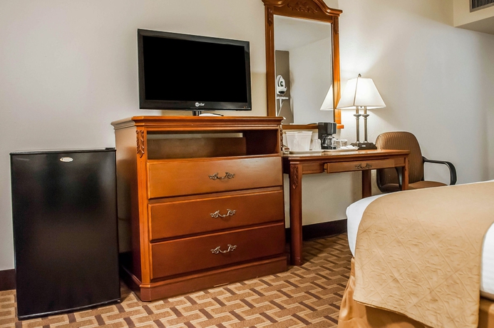 Imagen de la habitación del Hotel Inn Santa Fe. Foto 8