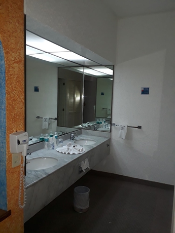 Imagen de la habitación del Hotel Inn Sur. Foto 8