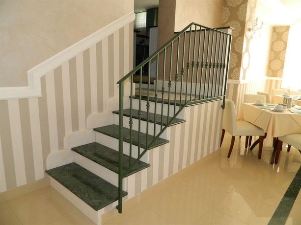 Imagen general del Hotel Inn, Taormina . Foto 11