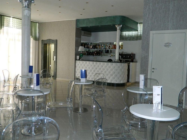 Imagen general del Hotel Inn, Taormina . Foto 12