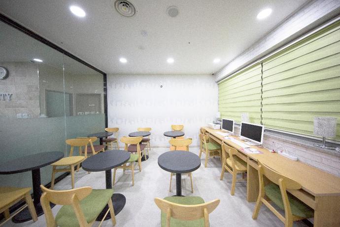 Imagen de los interiores del Hotel Inn The City Business Hotel. Foto 20