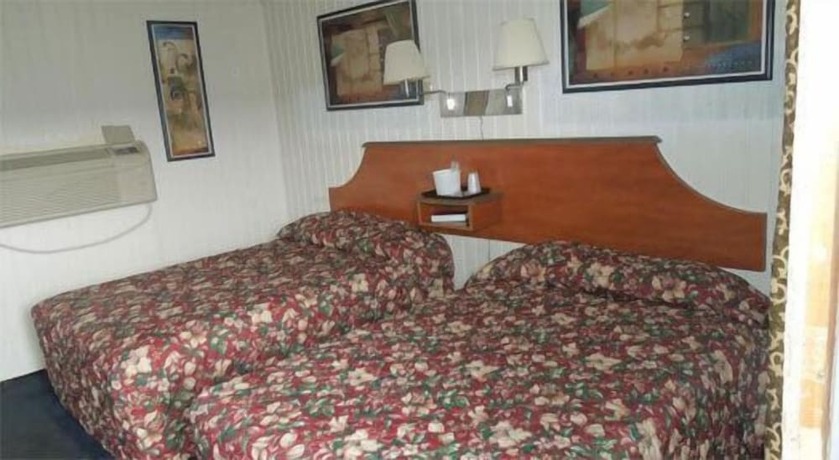 Imagen general del Hotel Inn Towne Motel, Columbus. Foto 6