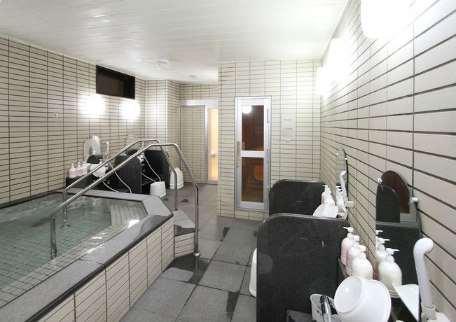 Imagen de la piscina del Hotel Inn Tsuruoka. Foto 15