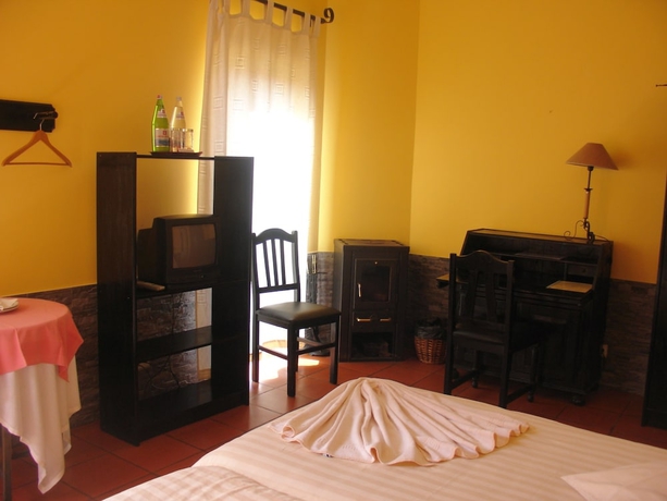 Imagen de la habitación del Hotel Inn and Art Madeira. Foto 8