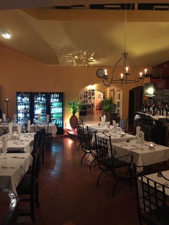Imagen del bar/restaurante del Hotel Inn and Art Madeira. Foto 4