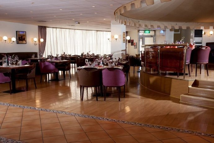 Imagen del bar/restaurante del Hotel Inn and Go Kuwait Plaza. Foto 5