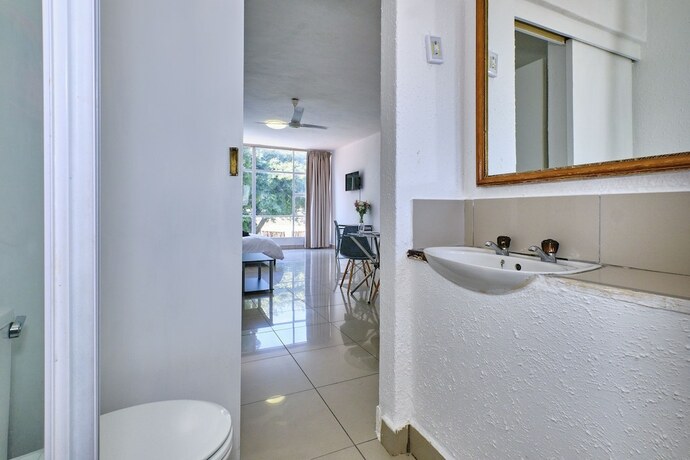 Imagen de la habitación del Hotel Inn and Out Sandton Park. Foto 14