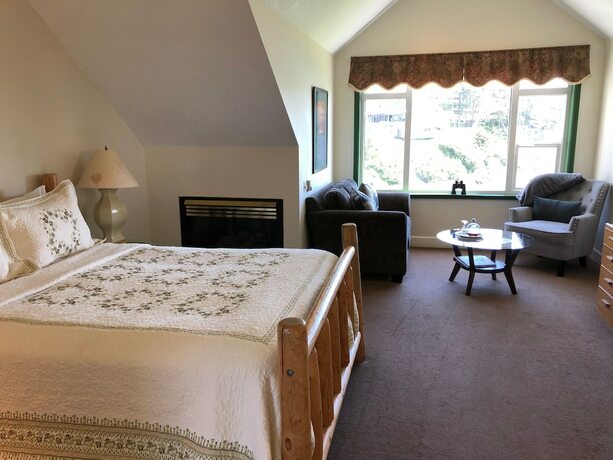 Imagen de la habitación del Hotel Inn at Arch Rock. Foto 13
