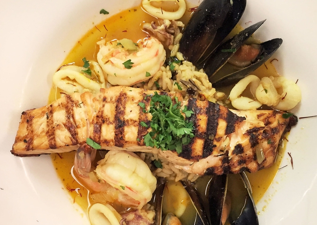 Imagen del bar/restaurante del Hotel Inn at Great Neck. Foto 7