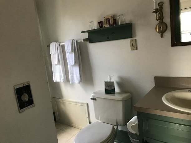 Imagen de la habitación del Hotel Inn at Millrace Pond. Foto 14