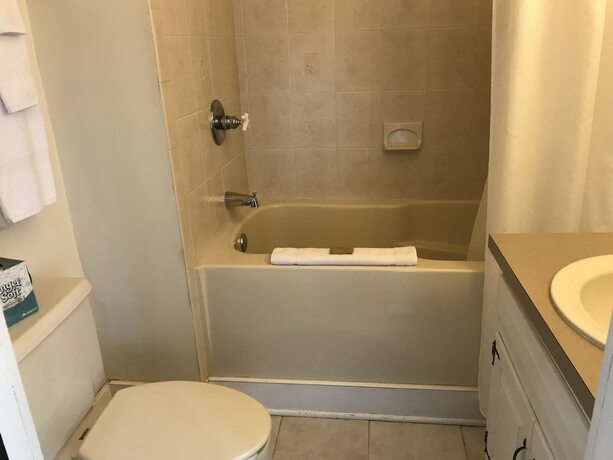Imagen de la habitación del Hotel Inn at Millrace Pond. Foto 15