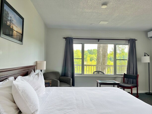 Imagen de la habitación del Hotel Inn at the Falls. Foto 14