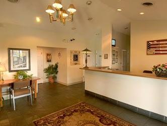 Imagen de los interiores del Hotel Inn of Loudon. Foto 7