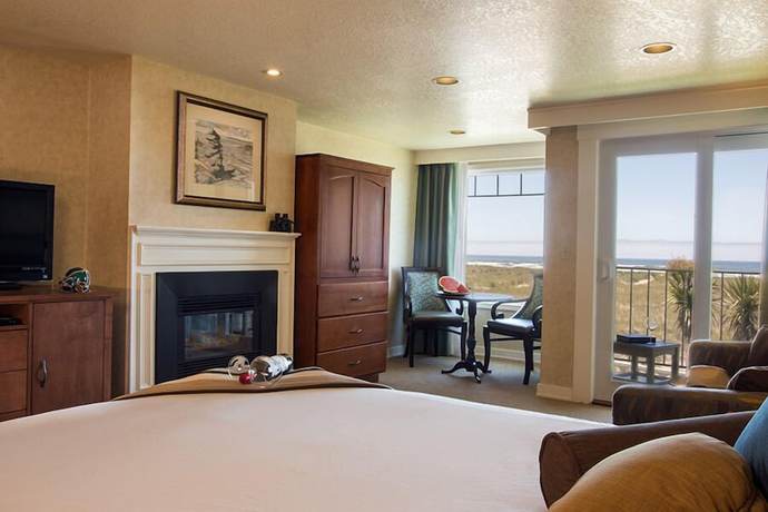 Imagen general del Hotel Inn of the Four Winds Oceanfront Seaside. Foto 3
