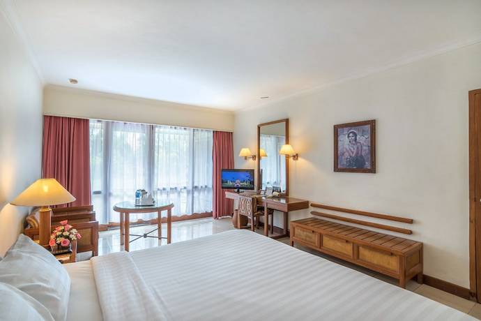 Imagen de la habitación del Hotel Inna Bali Beach Resort. Foto 3