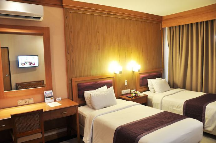 Imagen de la habitación del Hotel Inna Bali Beach Resort. Foto 8