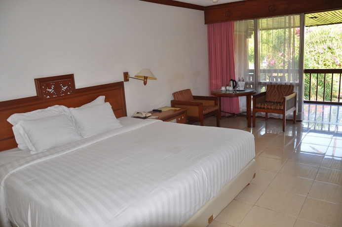 Imagen de la habitación del Hotel Inna Grand Bali Beach. Foto 3