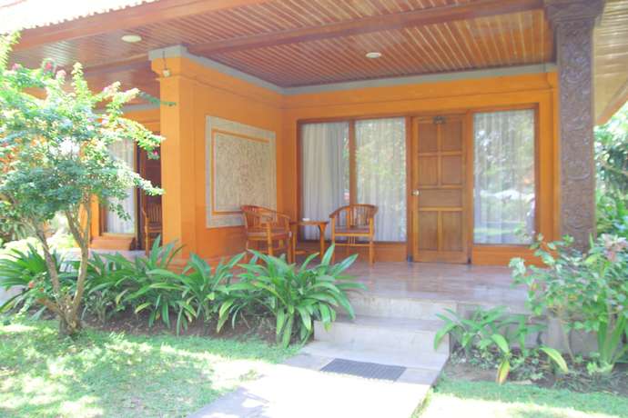 Imagen de los exteriores del Hotel Inna Sindhu Beach. Foto 11